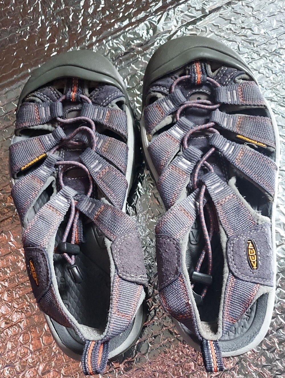 KEEN Women's Anti-Odor AnaTomic Footbed Sandals in Gray Purple Size 9